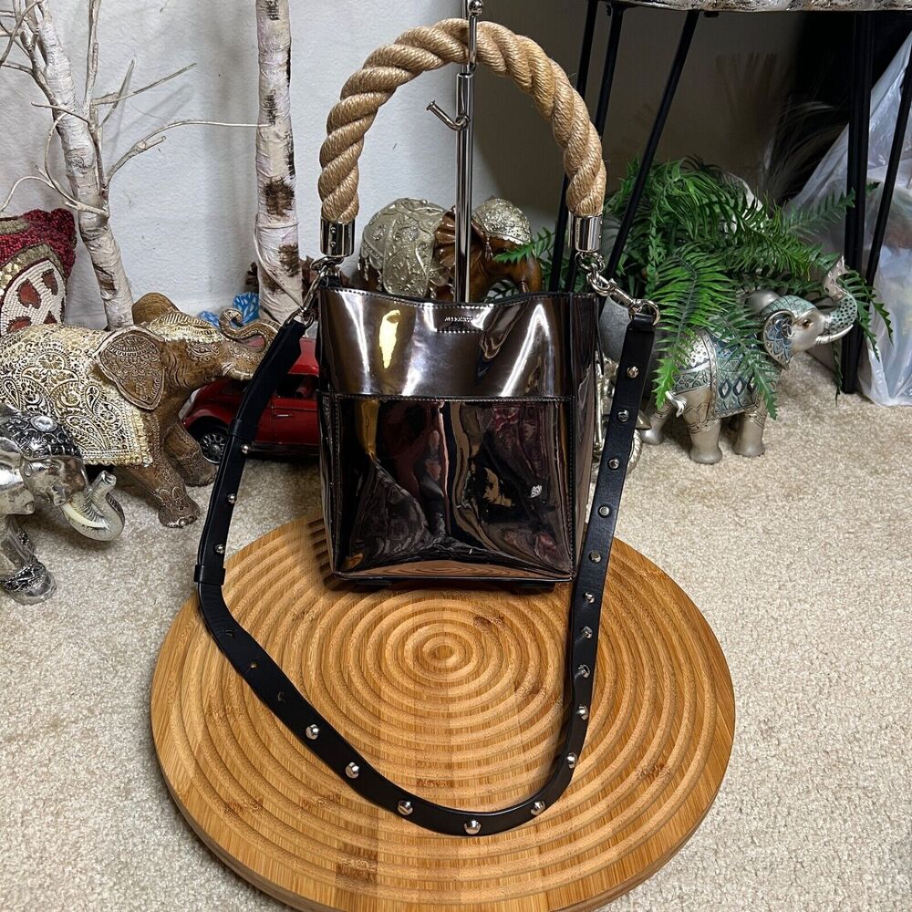 Metallic Bucket Bag with Rope Handle